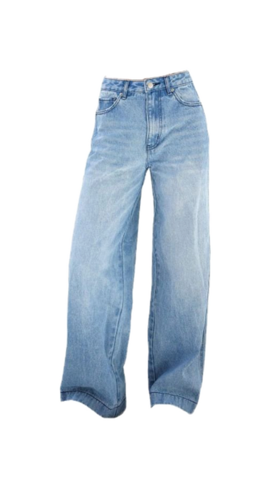Mom Fit Jeans - Comfortable & Stylish